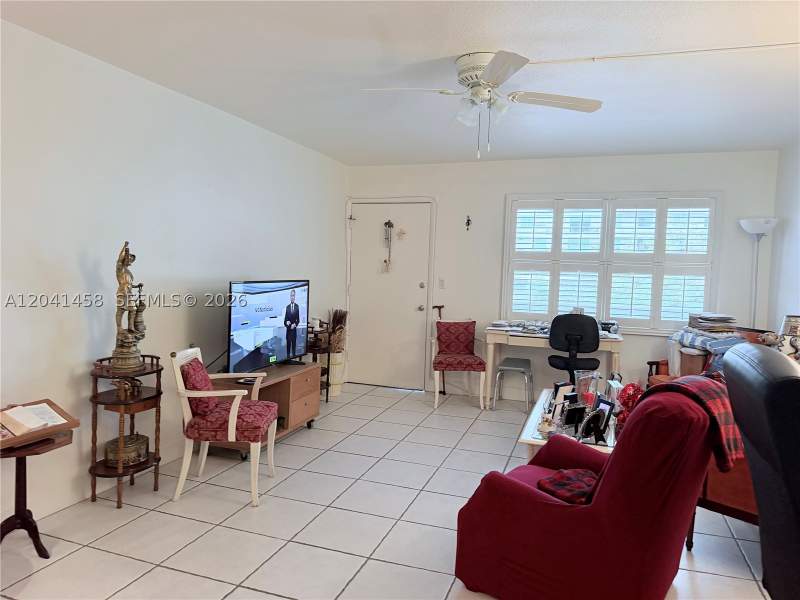 1 bedroom Condominium at 1120 102nd St 21, Golden Key Cndo, Bay Harbor Islands — photo 5