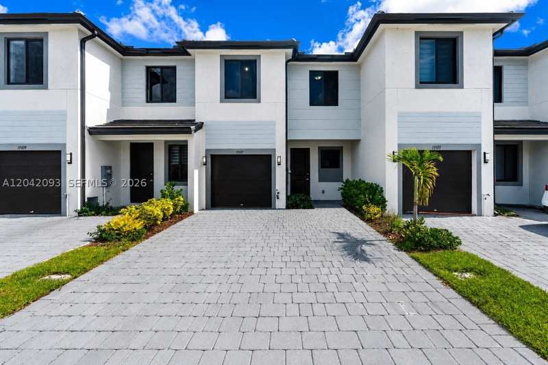 3 bedroom Townhouse at 19107 SW 344th Ter, Century Park Square, Homestead — photo 1