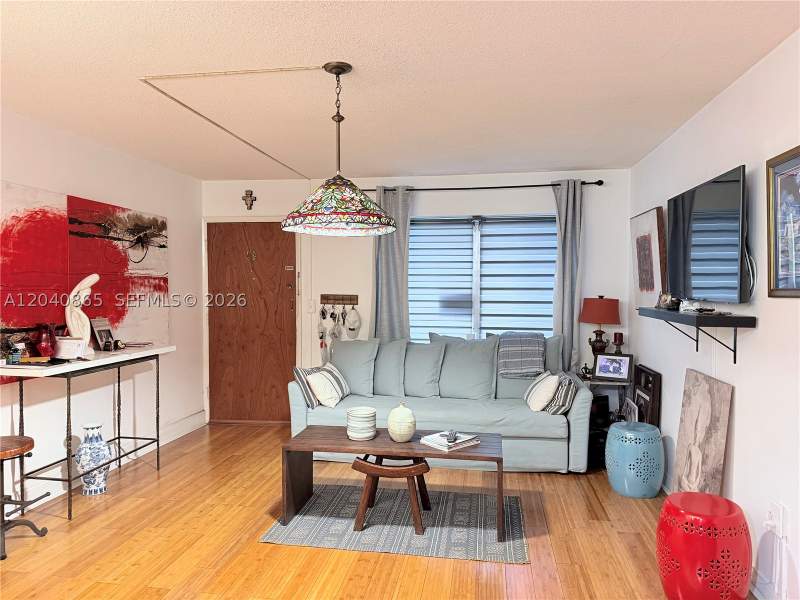 1 bedroom Condominium at 1120 102nd St 2, Golden Key Condo, Bay Harbor Islands — photo 5