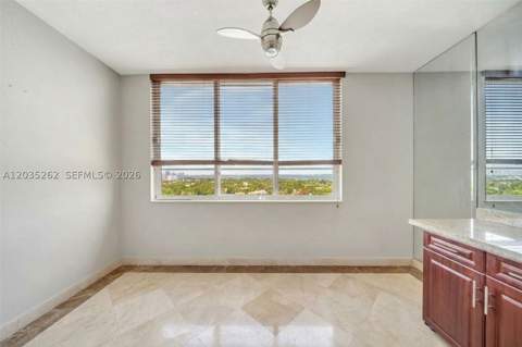 5005 Collins Ave Ph02, Miami Beach FL - photo 10 of 32