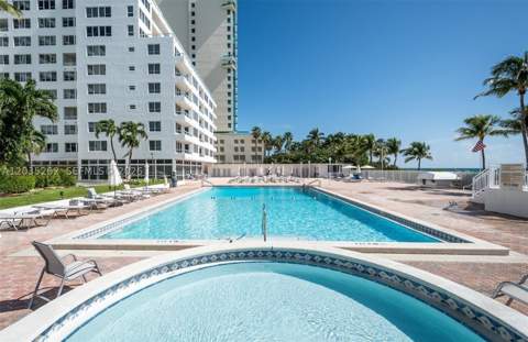 5005 Collins Ave Ph02, Miami Beach FL - photo 17 of 32