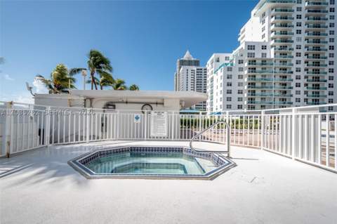 5005 Collins Ave Ph02, Miami Beach FL - photo 18 of 32