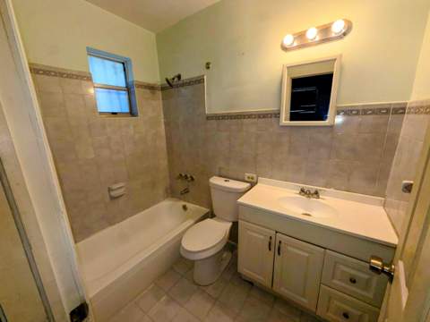424 NE 72nd Street, Miami FL - photo 9 of 19