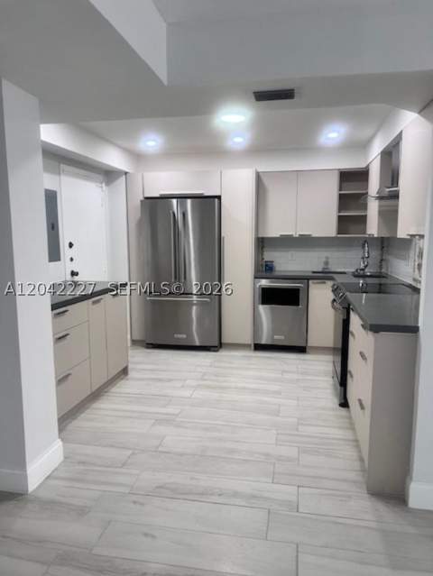 250 174th St 1211, Sunny Isles Beach FL - photo 15 of 41
