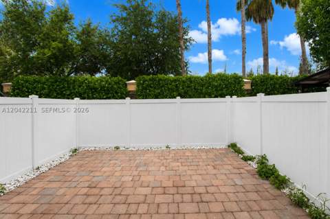 8954 W 35th Way, Hialeah FL - photo 21 of 24
