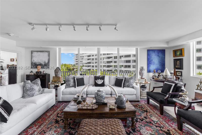 2 bedroom StockCooperative at 200 Ocean Lane Drive 409, Island House Apt Inc - Co, Key Biscayne — photo 5