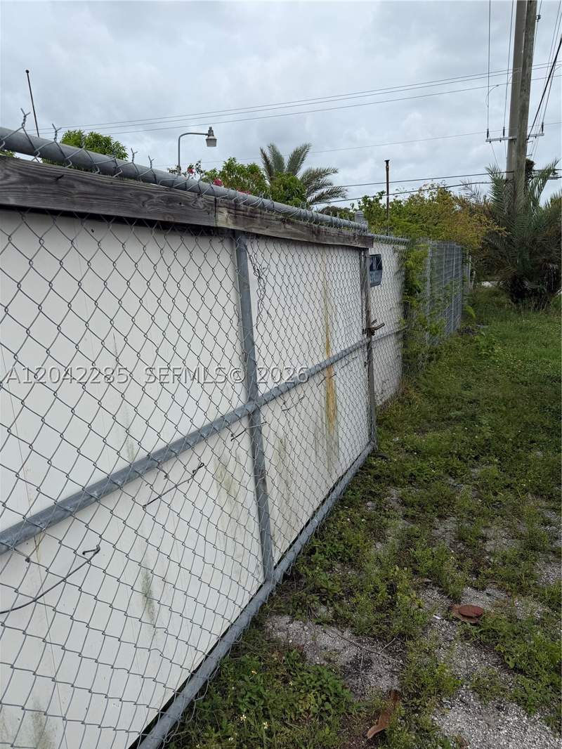3 bedroom SingleFamilyResidence at 16225 NE 2nd Ave, Fulford Highlands Second, Miami — photo 3