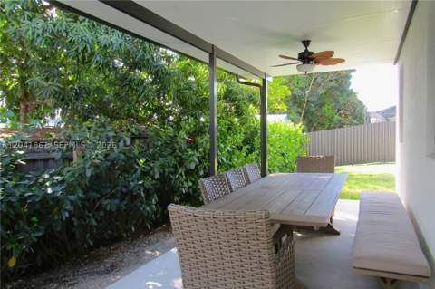 16825 SW 109th Pl, Miami FL - photo 20 of 26