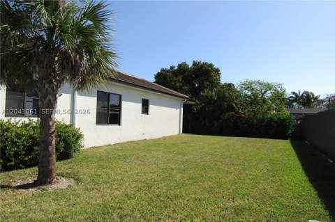 16825 SW 109th Pl, Miami FL - photo 22 of 26