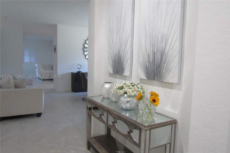 4 bedroom SingleFamilyResidence at 16825 SW 109th Pl, Heritage Estates, Miami — photo 5
