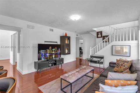 4766 SW 154th Ave, Miami FL - photo 13 of 54