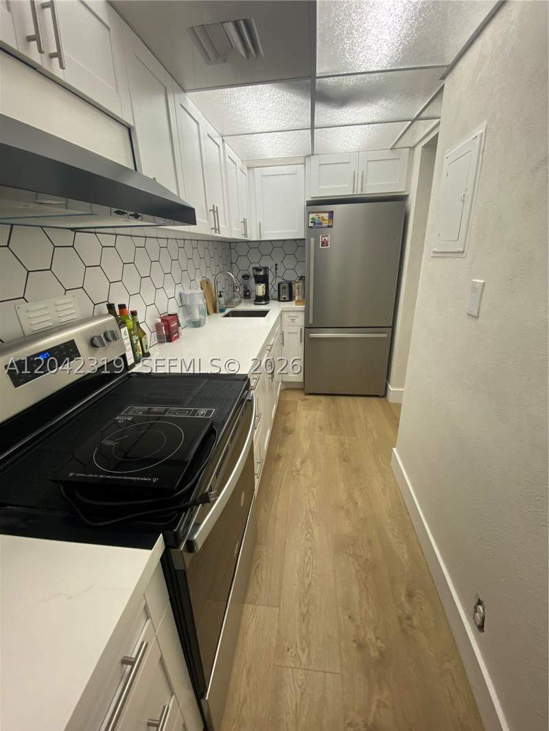 0 bedroom Condominium at 1000 West Avenue 531, Mirador 1000 Condo, Miami Beach — photo 3