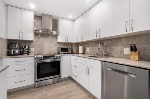 90 Edgewater Dr Ph03, Coral Gables FL - photo 6 of 20