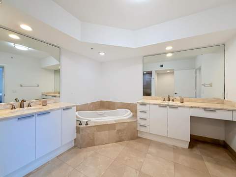 14951 Royal Oaks Lane 505, North Miami FL - photo 14 of 43