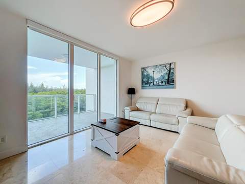 14951 Royal Oaks Lane 505, North Miami FL - photo 22 of 43