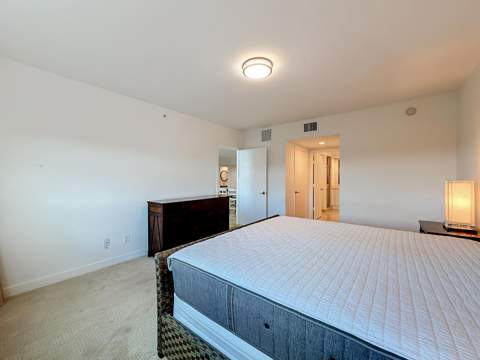 14951 Royal Oaks Lane 505, North Miami FL - photo 6 of 43