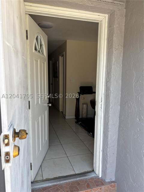 21122 NW 39th Ave, Miami Gardens FL - photo 9 of 28