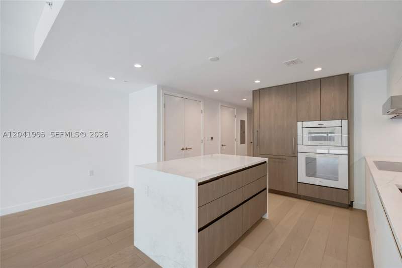 1 bedroom Condominium at 9221 E Bay Harbor Drive 210, La Baia Bay Harbor Islands, Bay Harbor Islands — photo 5
