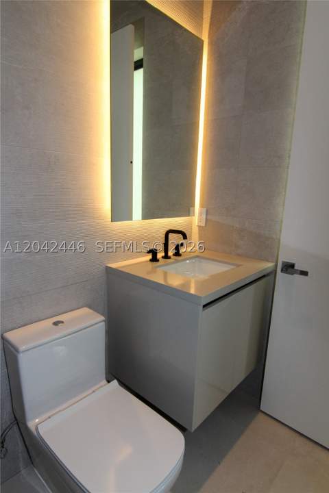 3540 Oak Ave, Miami FL - photo 11 of 28