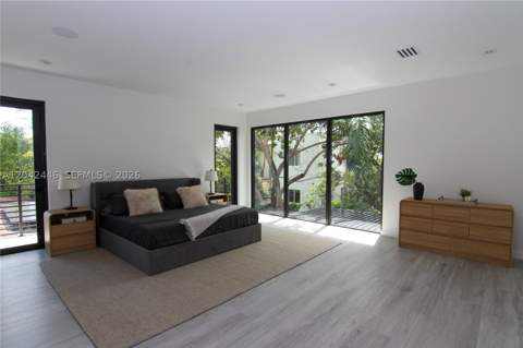 3540 Oak Ave, Miami FL - photo 14 of 28
