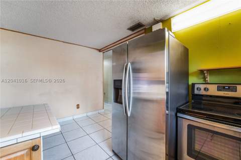 11941 SW 4th St, Miami FL - photo 11 of 40