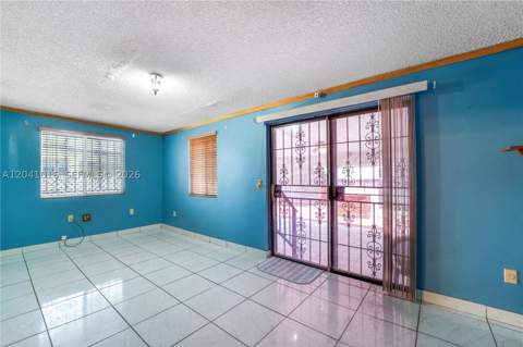 11941 SW 4th St, Miami FL - photo 12 of 40