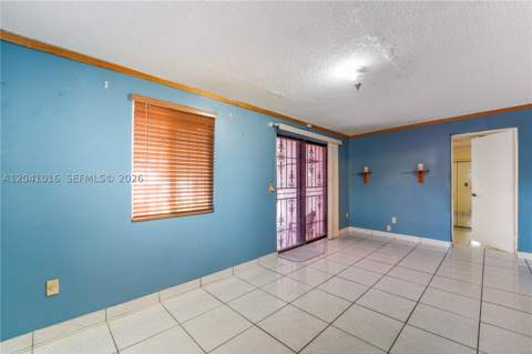 11941 SW 4th St, Miami FL - photo 8 of 40