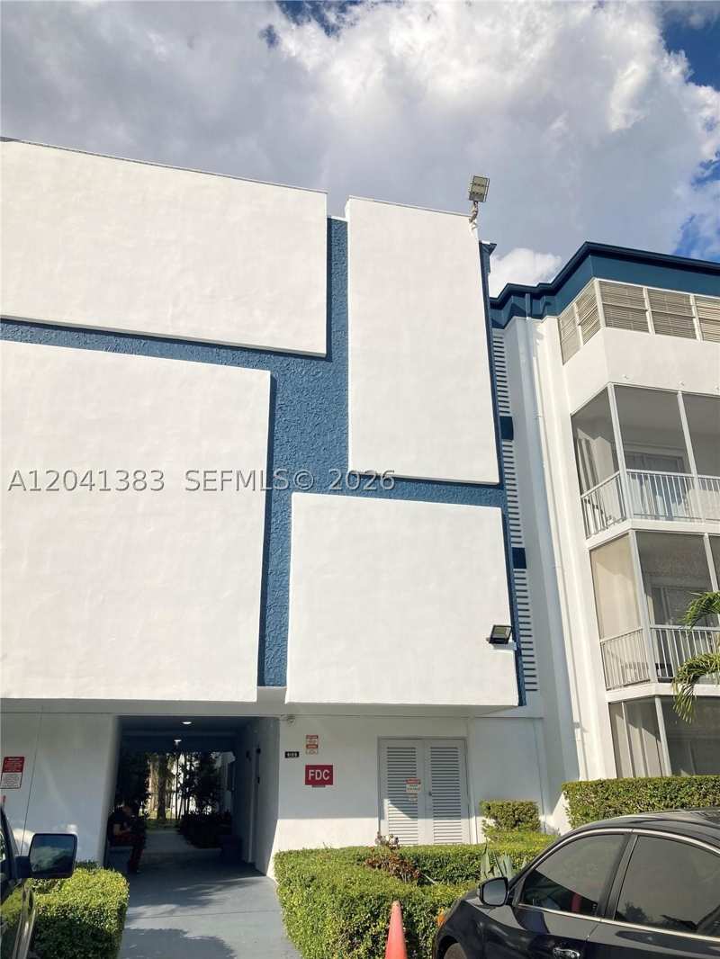 1 bedroom Condominium at 9159 SW 77th Ave 211, Ken-Dade No 2 Condominium, Miami — photo 1