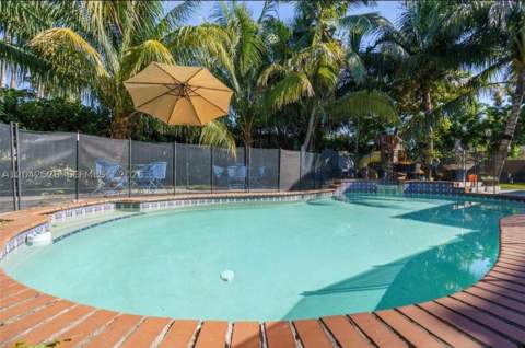 3135 SW 80th Ave, Miami FL - photo 16 of 52