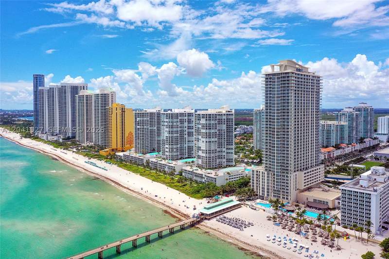 2 bedroom Condominium at 16699 Collins Ave 3309, La Perla Condo, Sunny Isles Beach — photo 2