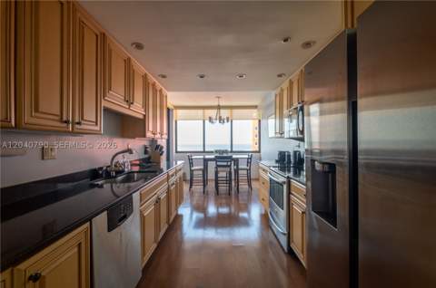 1581 Brickell Ave Ph104, Miami FL - photo 23 of 81
