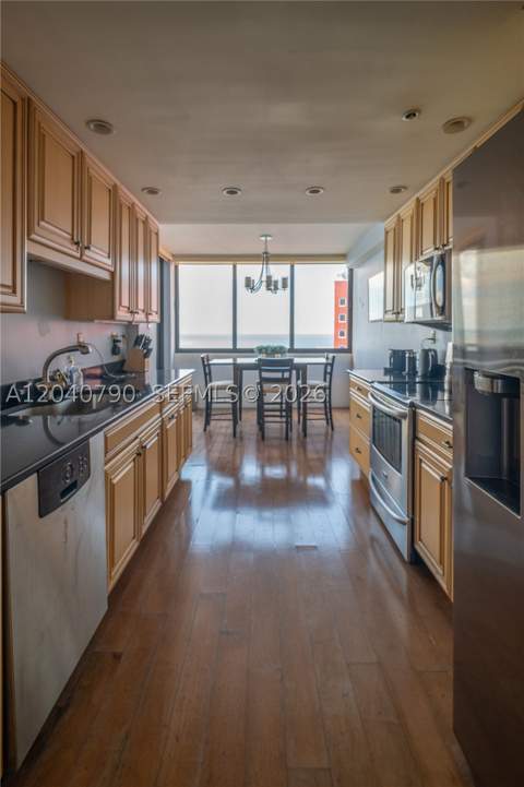 1581 Brickell Ave Ph104, Miami FL - photo 24 of 81
