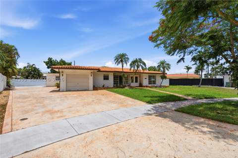 8197 W 14th Ct, Hialeah FL - photo 6 of 49