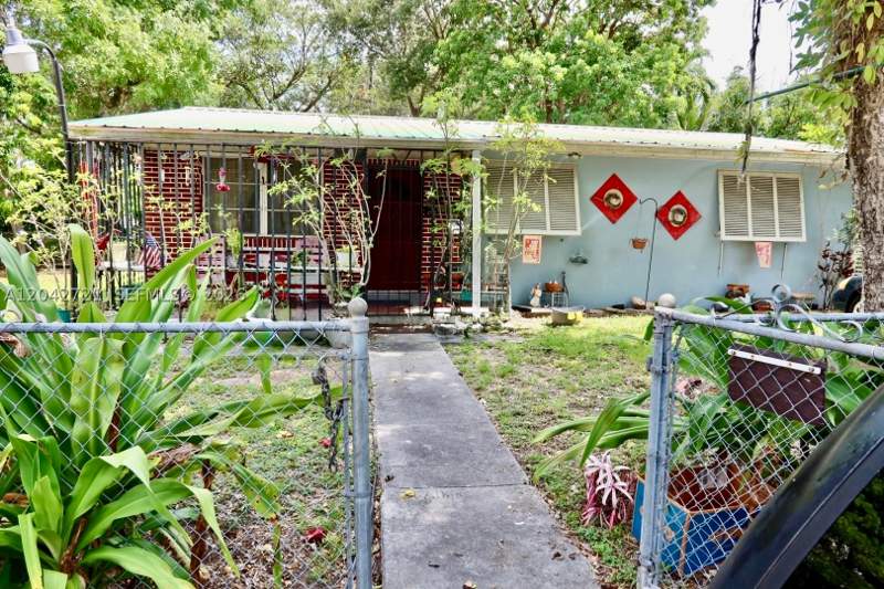 3 bedroom SingleFamilyResidence at 1797 NW 113th Ter, Queens Park, Miami — photo 2