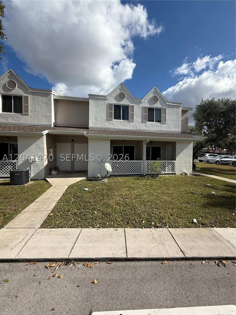 1 bedroom Townhouse at 17515 NW 67th Ct G-22, Antigua At Cntry Clubof M, Hialeah — photo 1
