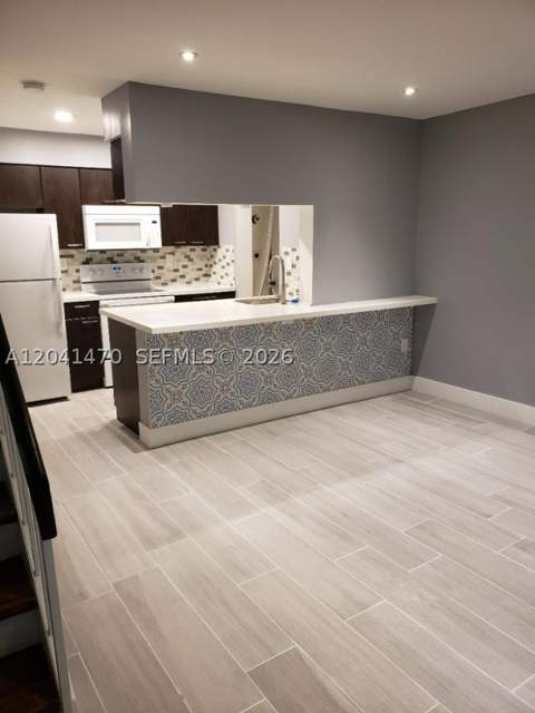 17515 NW 67th Ct G-22, Hialeah FL - photo 15 of 25