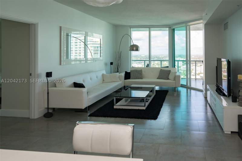 2 bedroom Condominium at 1900 N Bayshore Dr 3514, Quantum On The Bay Condo, Miami — photo 2