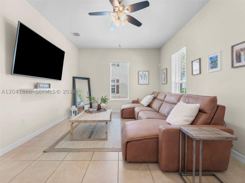 3 bedroom SingleFamilyResidence at 9171 SW 172nd Ave, Kendall Commons Residenti, Miami — photo 5