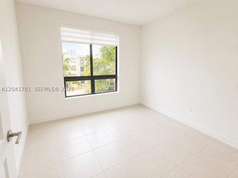 4636 NW 84th Ave 45, Doral FL - photo 6 of 32