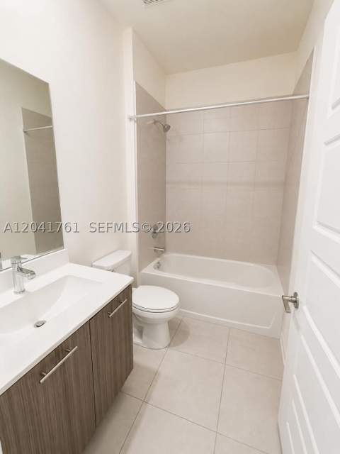 4636 NW 84th Ave 45, Doral FL - photo 8 of 32