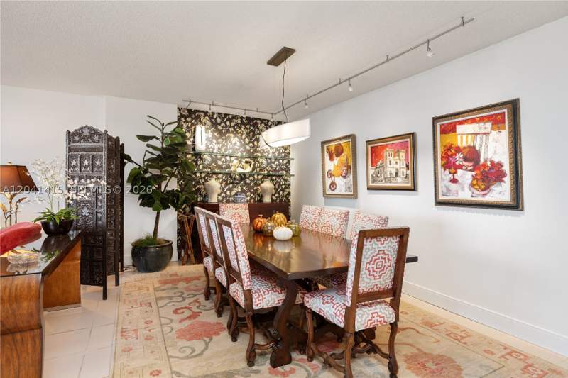 2 bedroom Condominium at 1581 Brickell Ave 903, Villa Regina Condo, Miami — photo 4