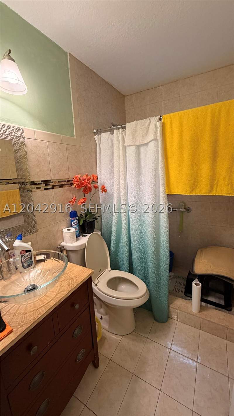 4 bedroom SingleFamilyResidence at 17401 SW 144th Ct, Majestic Homes, Miami — photo 5