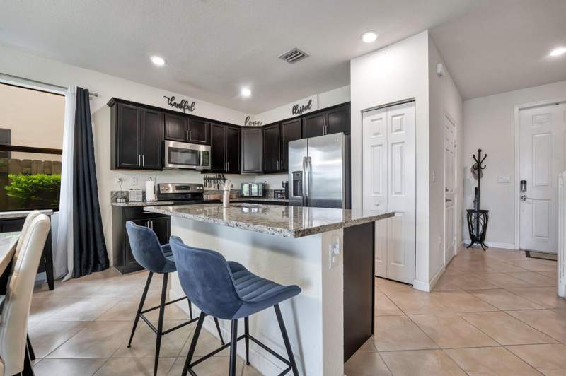 3 bedroom SingleFamilyResidence at 3785 NE 2nd Street, Baywinds Of Hatteras Repla, Homestead — photo 4