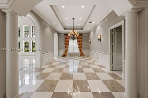 9001 SW 59th Ct, Pinecrest FL - photo 10 of 46