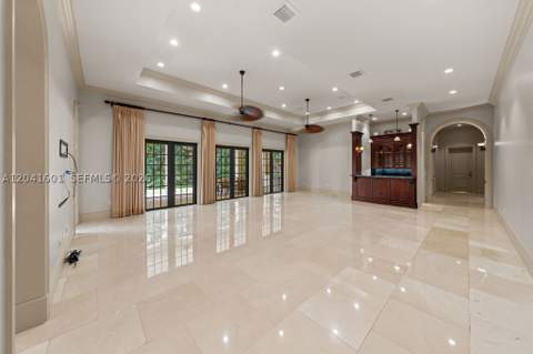 9001 SW 59th Ct, Pinecrest FL - photo 14 of 46
