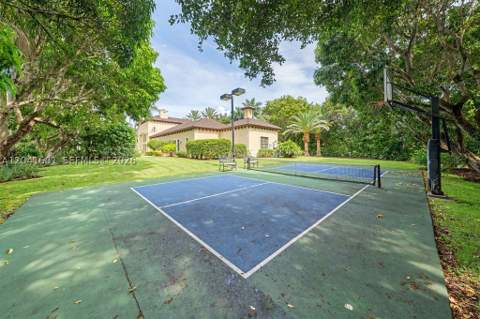 9001 SW 59th Ct, Pinecrest FL - photo 7 of 46