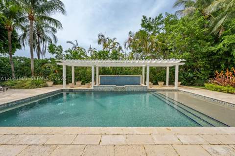 9001 SW 59th Ct, Pinecrest FL - photo 9 of 46
