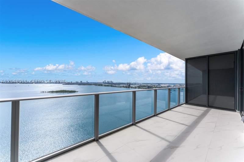 1 bedroom Condominium at 700 NE 24 St 1004, Aria Reserve, Miami — photo 4