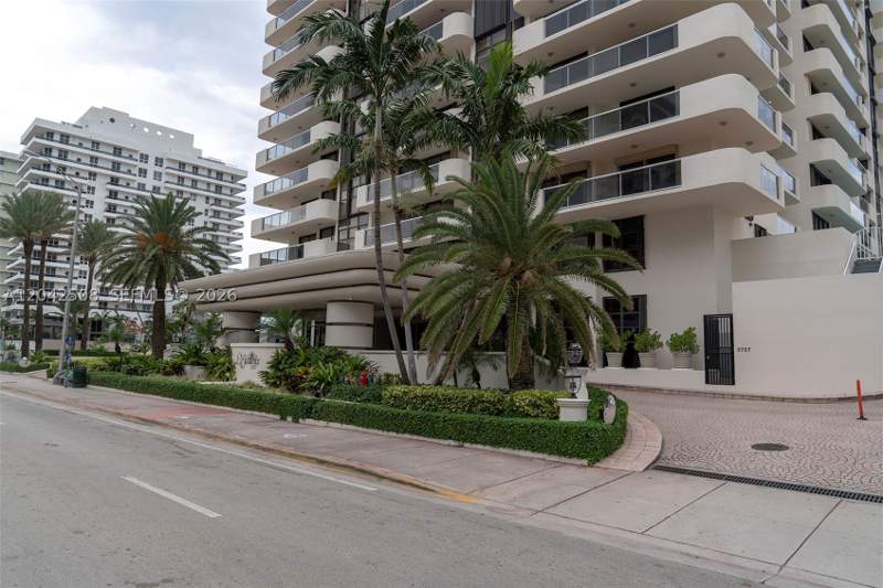 2 bedroom Condominium at 5757 Collins Ave 1604, Lexcellence Condo, Miami Beach — photo 4