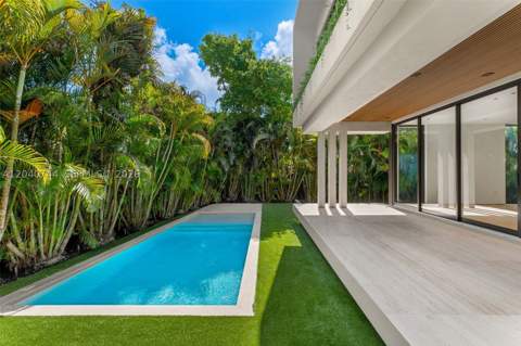 165 Hampton Ln, Key Biscayne FL - photo 21 of 50